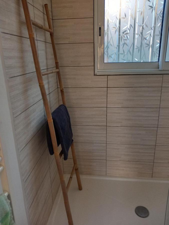 Petit Chalet En Bois Reynès エクステリア 写真